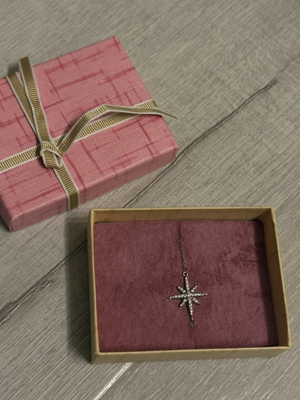 Sparkling North Star Pendant Bracelet